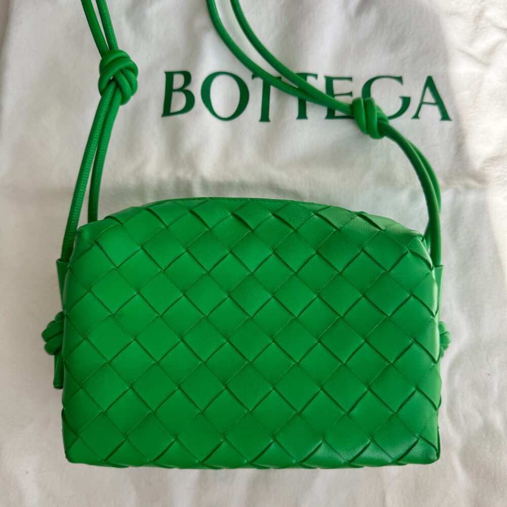 Bottega Veneta Mini Loop camera bag green parakeet